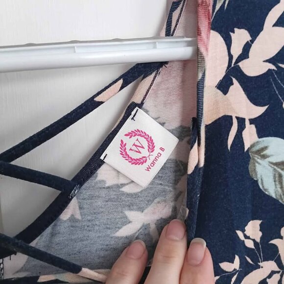 Wanna B Women's Floral Shirt - Picture 3 of 4